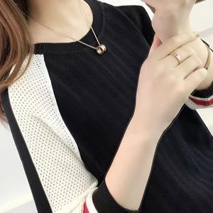 TEMU 여성용 컬러블록 레이스 컷아웃 디테일 캐주얼 스웨터 - 3/4 소매 래글런 풀오버, 루즈핏 봄/가을 레이어링 탑, 세탁기 사용 가능, 가을 옷장 필수 아이템, 통기성 원단, 어른용