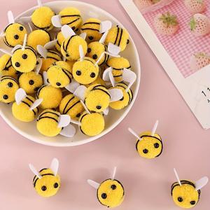 TEMU 48개 부드러운 플러시 꿀벌 장식 - 귀여운 양모 펠트 벌 폼폼 DIY 공예용, 집, 파티 및 학교 행사용, 가벼우면서 재사용 가능한 폼 충전재 포함, 노랑 & 검정 디자인, 벌 선물