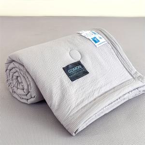 TEMU 1단색 퀼트 에어컨 담요 - 버블 실 여름용 경량, 100% 폴리에스터 소재, 부드럽고 수면에 적합, 세탁기 사용 가능, 침실/게스트룸/소파/혼자 또는 둘이 함께하는 하이킹/캠핑용 (베개 커버 미포함)