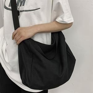TEMU 남성용 대용량 슬링백 1개 - 캐주얼, 야외 및 일상 출퇴근용 내구성 있는 캔버스 크로스바디 토트백 - 조절 가능한 스트랩, 블랙 - 남녀 모두에게 완벽한 선물, 아웃도어 토트백 | 스타일리시한 디자인의 슬림블랙 토트백|슬링백|미니크로스백