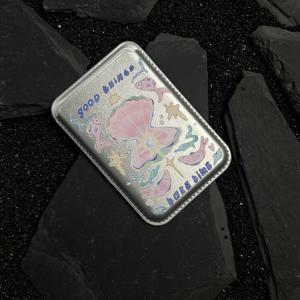 TEMU 여름 테마 귀여운 물고기 디자인을 특징으로 하는 자석 인조 가죽 지갑, 바다의 심장,殻,와 진주, Iphone 16과 15 Pro Max와 호환 가능합니다.