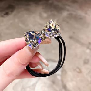 TEMU 1pc 럭셔리 보석 보우 헤어 타이 - 반짝이는 금속 레이스 클립, 아크릴 소재의 귀여운 스타일, 소녀와 여성에게 완벽한 선물 상자 포장, 헤어 액세서리 | 반짝이는 헤어 액세서리 | 세부 조작, 헤어 장식