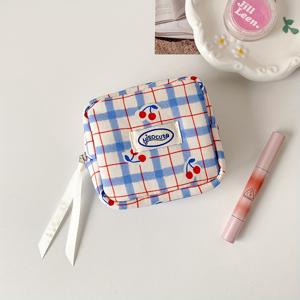 TEMU Kawaii Cherry Grid 립스틱 정리함 - 귀여운 화장품 가방, 핑크 리본 및 체리 디자인, 립스틱, 브러시 및 필수품을 위한 컴팩트한 화장품 포장, 여행에 적합한 디자인, 화장품 보관, 재미있는 디자인, 내구성 있는 지퍼 잠금|파우치|립스틱|화장품정리함