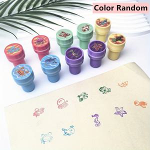 TEMU 10pcs 바다 생물 동물 스탬퍼 키트 - 플라스틱 거북이 및 해양 생물 스탬프, 파티 선물, 스크랩북 장식, 생일 선물 및 테마 축하, 스탬프 장식, 스크랩북 액세서리, 재미있는 디자인, 내구성 있는 플라스틱