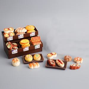 TEMU 18개 세트로 구성되어 있으며, 빵 랙과 트레이를 포함하고, 미니 빵 랙과 미니어처 현실적인 빵 음식 디저트 모델을 포함하고, 레진으로 제작되어 DIY 프로젝트나 장식품에 적합합니다.