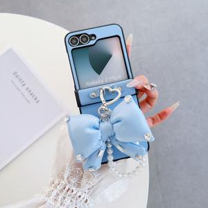 TEMU Flip 7 6 5 4 3용 스타일리시 보우 접이식 폰 케이스와 진주 팔찌|폰케이스