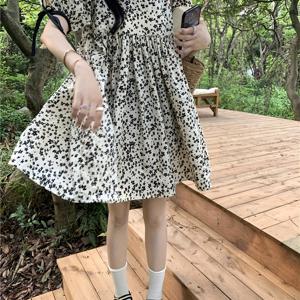 TEMU 여성용 여름 플라워 드레스 - 캐주얼 루즈핏, 라운드 넥, 짧은 소매, 흰색과 검은색 플라워 프린트, 야외 및 비치웨어에 완벽한, 비치 드레스|비치웨어