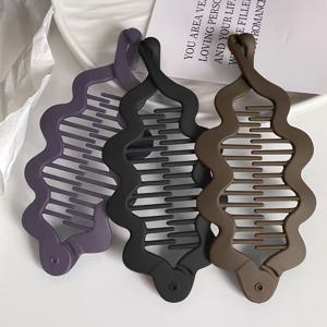 TEMU 매트 헤어 클립, 3개 팩 라지 바나나 클로 클립, 여성 및 십 대 소녀를 위한 다재다능한 헤어 액세서리, 두꺼운 머리카락을 위한 플라스틱 웨이브 모양 헤어 클램프, 일상 및 캐주얼 모임을 위한 심플한 스타일