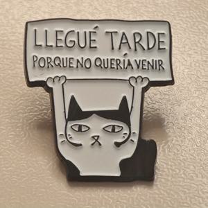 TEMU 남성과 여성 모두에게 적합한 메탈릭 고양이 디자인의 펑키 동물 핀 - 당신의 의상에 환상적인 터치를 더하는 데 완벽함