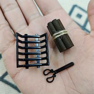 TEMU 【편안한 분위기】 나무 통나무와 철망이 있는 미니어처 블랙 메탈 벽난로 - DIY 장면용 인형의 집 액세서리, 취미와 열정가들을 위한 완벽한 수집 선물, 벽난로 장식