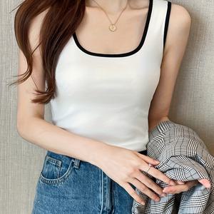 TEMU 여성용 세련된 블랙 앤 화이트 탱크 탑 - 캐주얼 레이스 니트, 스퀘어 넥, 올 시즌 다용도, 패딩 없음, 풀오버 디자인, 블레이저와 함께 층별로 입거나 홀로 입는 데 완벽, 다용도 탑| 패턴|스트레치 있는 소재