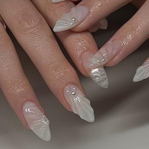 TEMU 24pcs 럭셔리한 짧은 아몬드 모양 손톱 백색 3D 쉘 진주 프레스 온 손톱 아크릴 손톱 손톱 손톱 매니큐어 세트 분리 가능한 풀 커버 긴 지속 시간 1장 접착 탭 및 1pc 미니 파일 포함 매일 착용하기에 완벽합니다