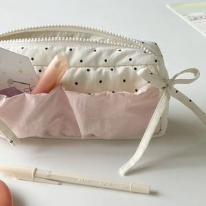 TEMU 귀여운 폴카 도트 & 딸기 우유 연필 가방 - 핑크 액센트가 있는 흰색, 하트 보우 디자인, 지퍼가 있는 구획, 학교 및 사무용품에 완벽, 귀여운 연필 케이스, 문구 정리함, 재미있는 디자인, 내구성이 뛰어난 원단|필통