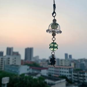 TEMU 행운의 매력 - 연두색 레진 & 플라스틱 폰 체인 펜던트, 귀여운 클래퍼 키홀더, 가방 및 백팩용 - 여성과 청소년을 위한 행운 상징, 내구성 있는 액세서리