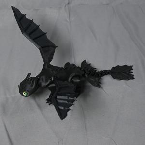 TEMU 3D 프린트 한 손수 Fantasy 용사 조각품 - 흰색 & 분홍색 내구성 있는 플라스틱 데스크탑 장식, 녹색 눈, 가벼운 수집용 조각품, 실내/실외 사무실 책상, 크리스마스, 추수감사절, 생일, 졸업 및 맥주 축제, 용사 장식, 데스크탑 장식품, 우아한 디자인, 세밀한 공예