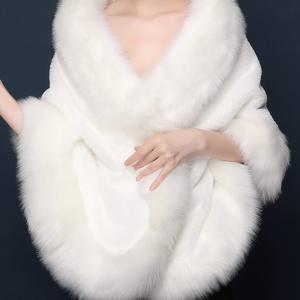 TEMU 여성용 우아한 플러스 사이즈 인조 퍼 숄 - 따뜻하고 부드러운 폴리에스테르, 파티 및 이벤트에 완벽함