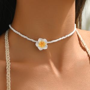 TEMU 1pc 하와이안 히비스커스 꽃 비즈 목걸이 여성용 - 부드러운 점토 계란 꽃 디자인, 핑크 꽃 액센트가 있는 흰색 비즈, 일상 착용 및 해변 휴가, 휴가 보석, 열대 스타일, 수공예품 모양