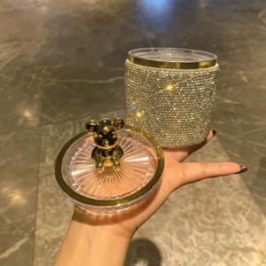 TEMU 1개 반짝이는 라인스톤 장식 메이크업 브러쉬 홀더 & 치간치크 정리함, 골든 베어 참 - 화장대용 고급 화장품 보관 용기, 내구성 있는 플라스틱, 전기 필요 없음, 라인스톤 장식, 우수한 제작 기술