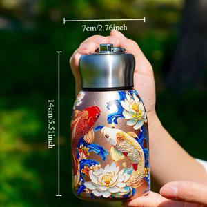 TEMU 1pc 10oz 스테인레스 스틸 보온 보냉 물병, 미니 진공 컵 포함 - 생동감 있는 백조 및 꽃 디자인, 오래 지속되는 차가운 및 뜨거운 보호, 여행 및 야외 사용을 위한 휴대용, 내구성 있는 예술적인 음료 용기, 완벽한 휴일 선물 (크리스마스, 할로윈, 데이), 여행용 물병, 야외 수분, 우아한 음료 용기, 무늬