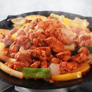 춘천닭갈비 야채한판세트 1.6kg (닭갈비 1kg+쌀떡 200g+야채300g+소스100g)