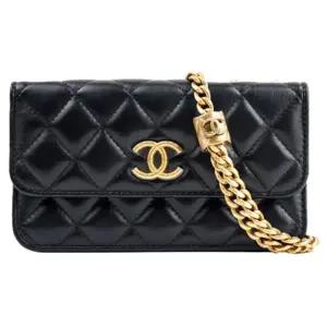 샤넬 CHANEL 체인 플랩 폰 홀더 AP3047 B09300 94305