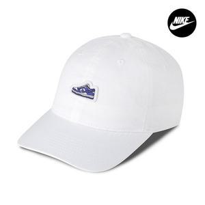 [나이키] NIKE 클럽 언스트럭처 덩크패치 볼캡 모자 FN4404-100