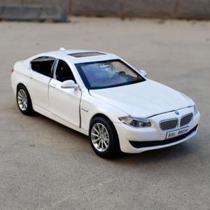 1:32 BMW 5 시리즈 535i 합금 자동차 모델 다이캐스트 장난감 차량 높은 시뮬레이션 사운드 컬렉션 선물