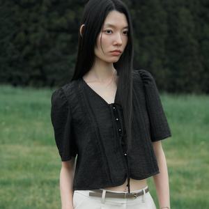 [AK플라자] [주크] 리본 크랍 핀턱블라우스