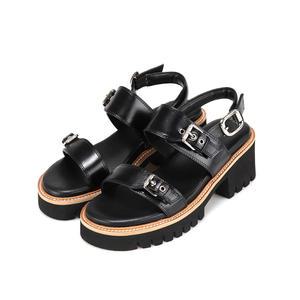 바바라 소가죽 버클 스트랩 여성샌들 6cm_BBI451
