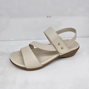 [모다아울렛][에스콰이아]여성 발편한 3cm 캐주얼 쿠션 찍찍이 스트랩 샌들 YADMSD749