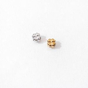 비즈아이 [8-080-07]써지컬스틸 펜던트 네잎클로버통과형 6.5mm ,1개