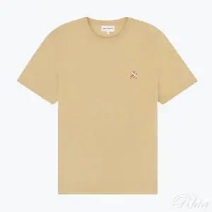 메종키츠네 스피디 폭스 패치 컴포트 티셔츠 MM00125KJ0008 P239