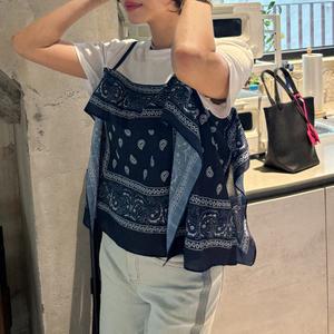 페이즐리 반다나 러플 뷔스티에 티셔츠