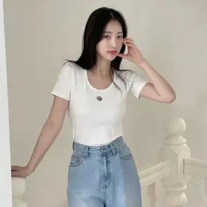 스티치 유넥 코튼스판 반팔티