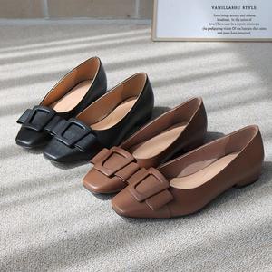 [바닐라슈]페라모 소가죽 각코리본 로우청키굽 플랫슈즈(2cm)