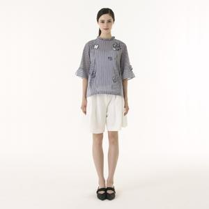 [롯데백화점]손정완 25년 여름 데일리룩 스프라이트 플라워 블라우스 ZDR52250