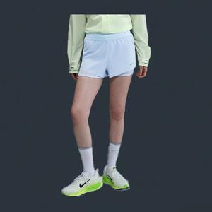 [나이키] 여성 스위프트 드라이핏 미드라이즈 투인원 러닝 쇼츠 HJ5377-423
