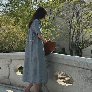 버뮤다 비조 디테일 스트라이프 롱 원피스 여름 여성 바캉스 휴양지룩