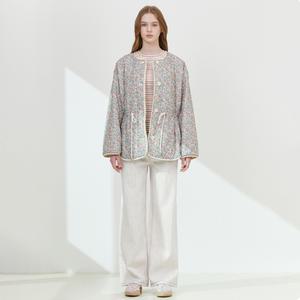 갤러리아 [써스데이아일랜드]2025 S/S 하프기장 퀼팅 라운드 점퍼 (T252MJP321W)