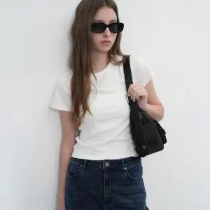WOMAN 소프트 슬림핏 티셔츠 [WHITE] / WBE3L01503