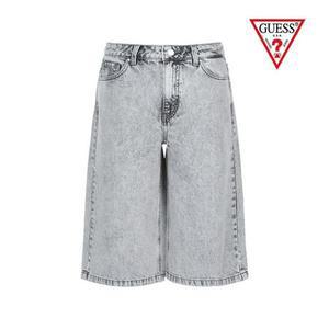 [갤러리아] GUESS S/S [NMIXX] 그레이 버뮤다 반바지