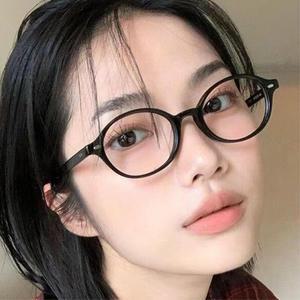 도수없는 자외선차단 여성 둥근 뿔테 안경테 중학교 여학생