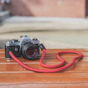 아워즈컷 카메라 넥스트랩 로프형 미러리스 클래식 필름카메라 DSLR 소니 캐논 니콘 후지