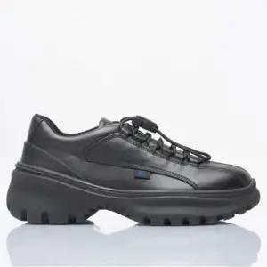 25 FW 버버리 스콧 Scoot 퀵레이스업 레더 스니커즈 블랙 8096753 A1189