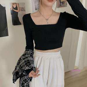 얇은긴팔티 꾸안꾸 롱슬리브 스퀘어넥 크롭 BNC hij209