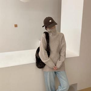 뚜에스틸로 여성 봄 라운드넥 니트 스웨터 시크 반사선 지퍼 터틀넥 그레이 하프 도톰 풀오버 ADOR1
