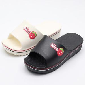 8818 NICE딸기 여자 학생 일상 키높이 여성슬리퍼