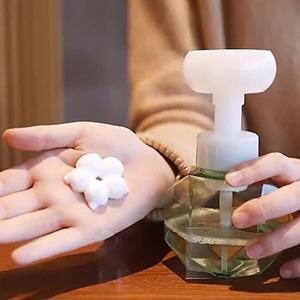 [셀러허브 1]꽃 모양 거품 핸드워시 디스펜서 300ml [물비누 손세정제 욕실 통 펌프 리필 용기 버블 거품