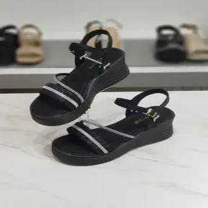 세이브존03 루리 큐빅 스트랩 플랫폼 샌들 6.5cm AGHS17149vsA