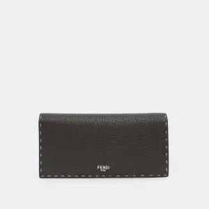 25SS FENDI 로마로고 스티치 레더 남성 장지갑 7M0355 AP3C F1RI3